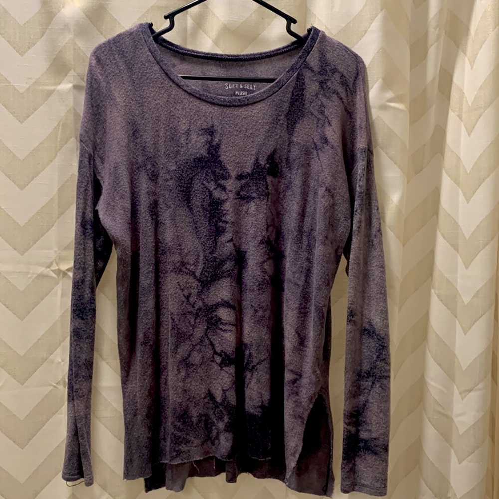 Super soft AE sweater